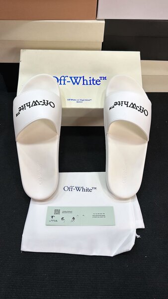 Slippers de Marque Confortables