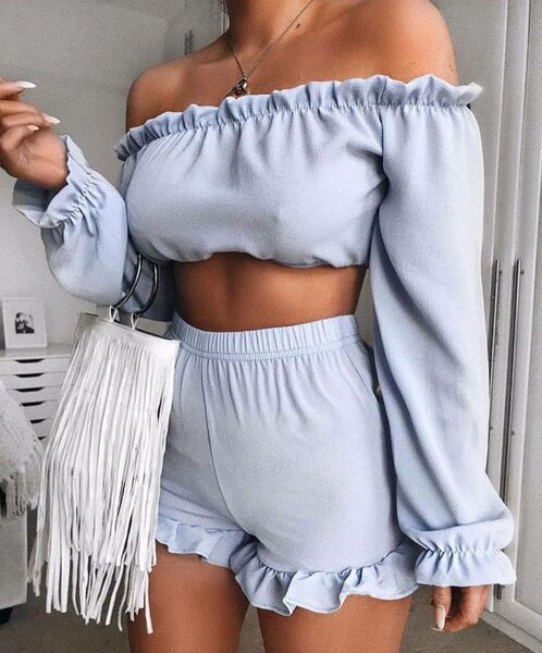 Tenue d'été en satin chic