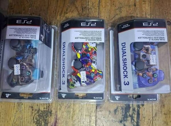 Console PS3 avec Manettes