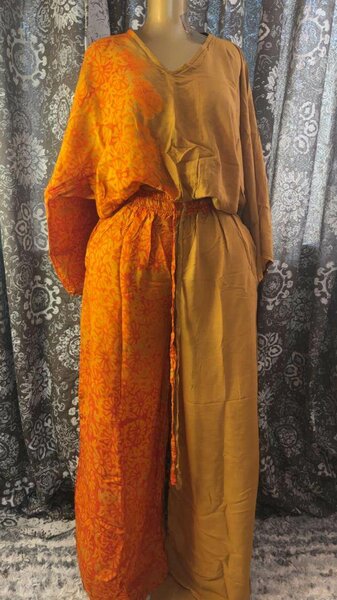 Tenue élégante en soie