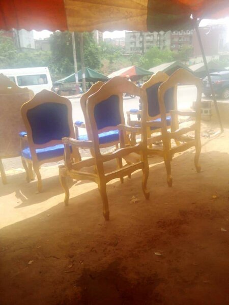 Chaises Baroques Élégantes