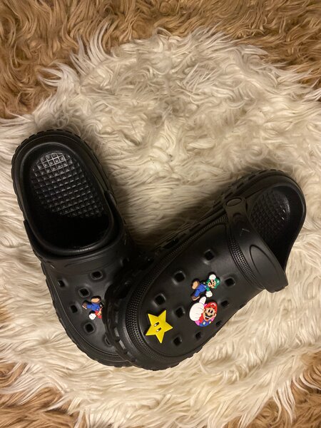 Sabots Super Mario Noir