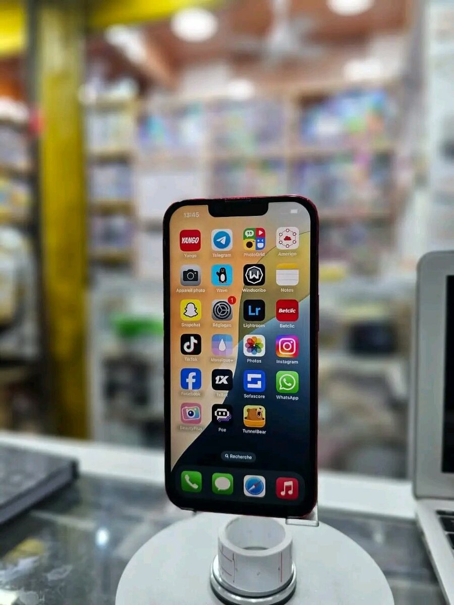 iPhone Moderne Rouge 128Go