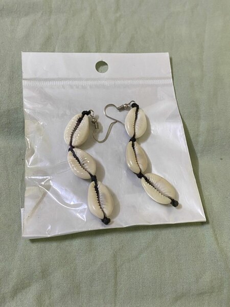 Boucles d'oreilles en coris