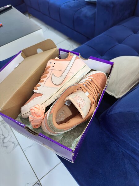 Nike SB Dunk Low "Trocadéro"