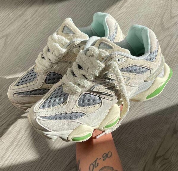 NEW BALANCE 9060