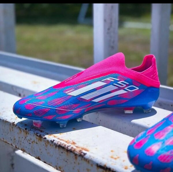 Chaussures de Football Dynamiques