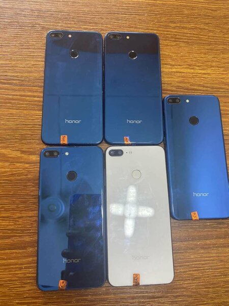 Honor 9 lite