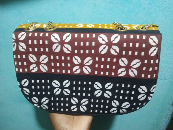 Sac à main en motifs de pagne 