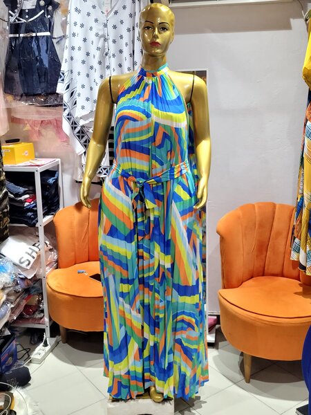 Robe longue plissée colorée