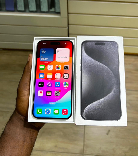 Pre-owned iPhone 15pro max fully functional 256gb