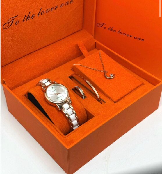 Montre complet de marque