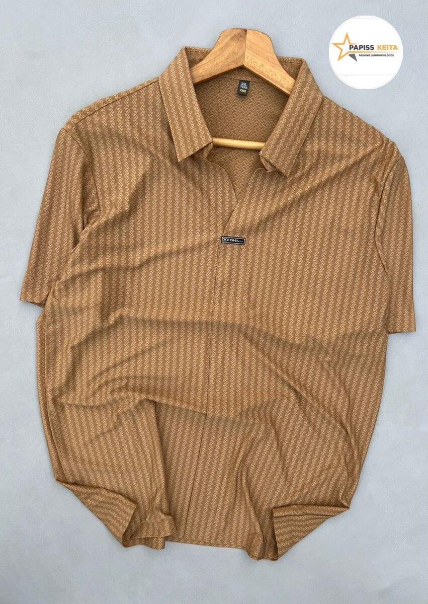 Chemise Polo Marron Élégante