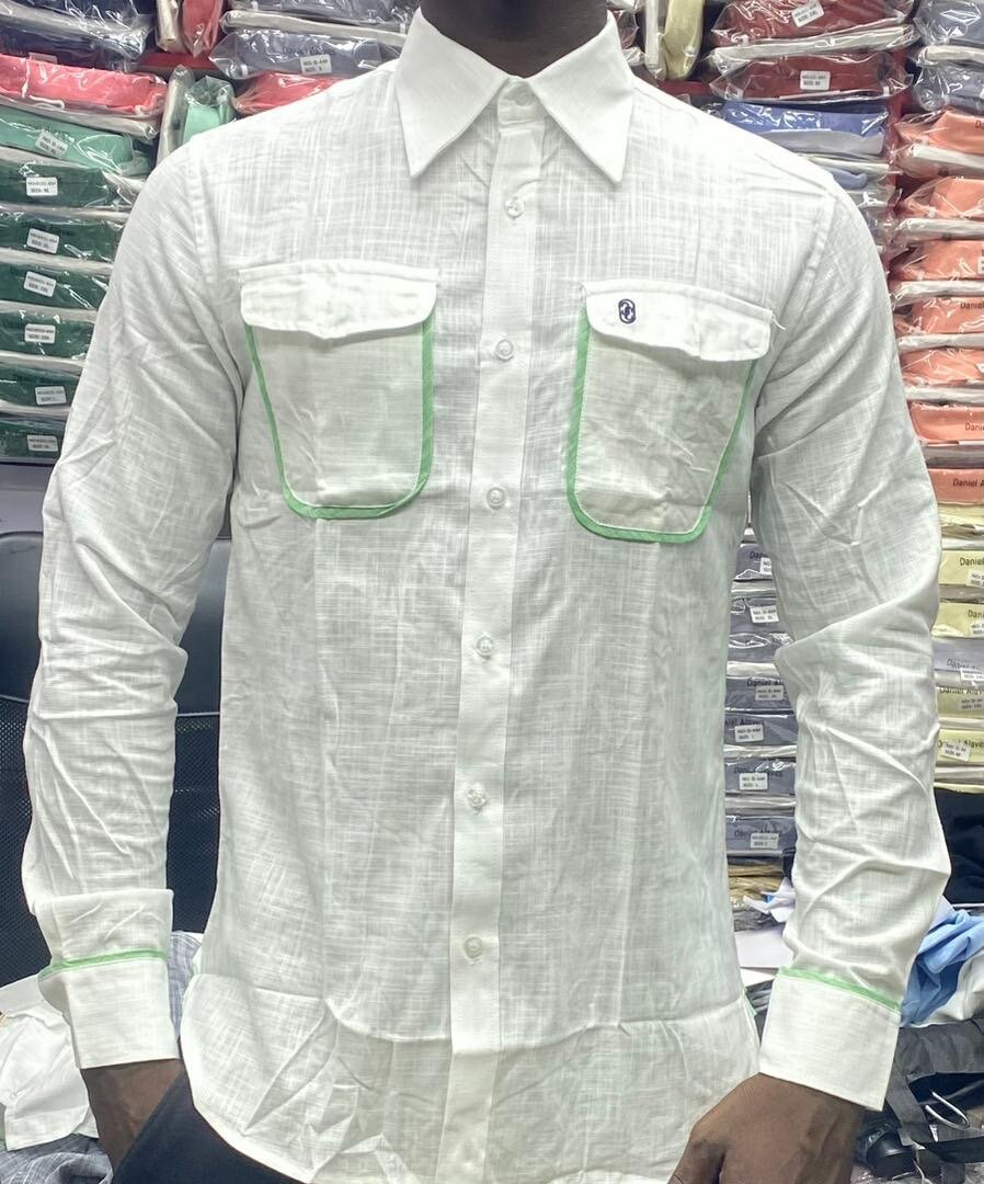 Chemise élégante pour hommes