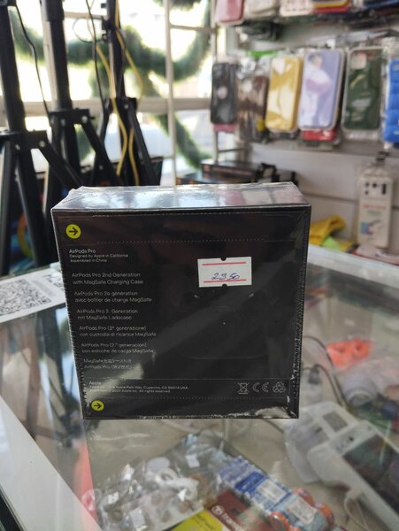 Айр подс про