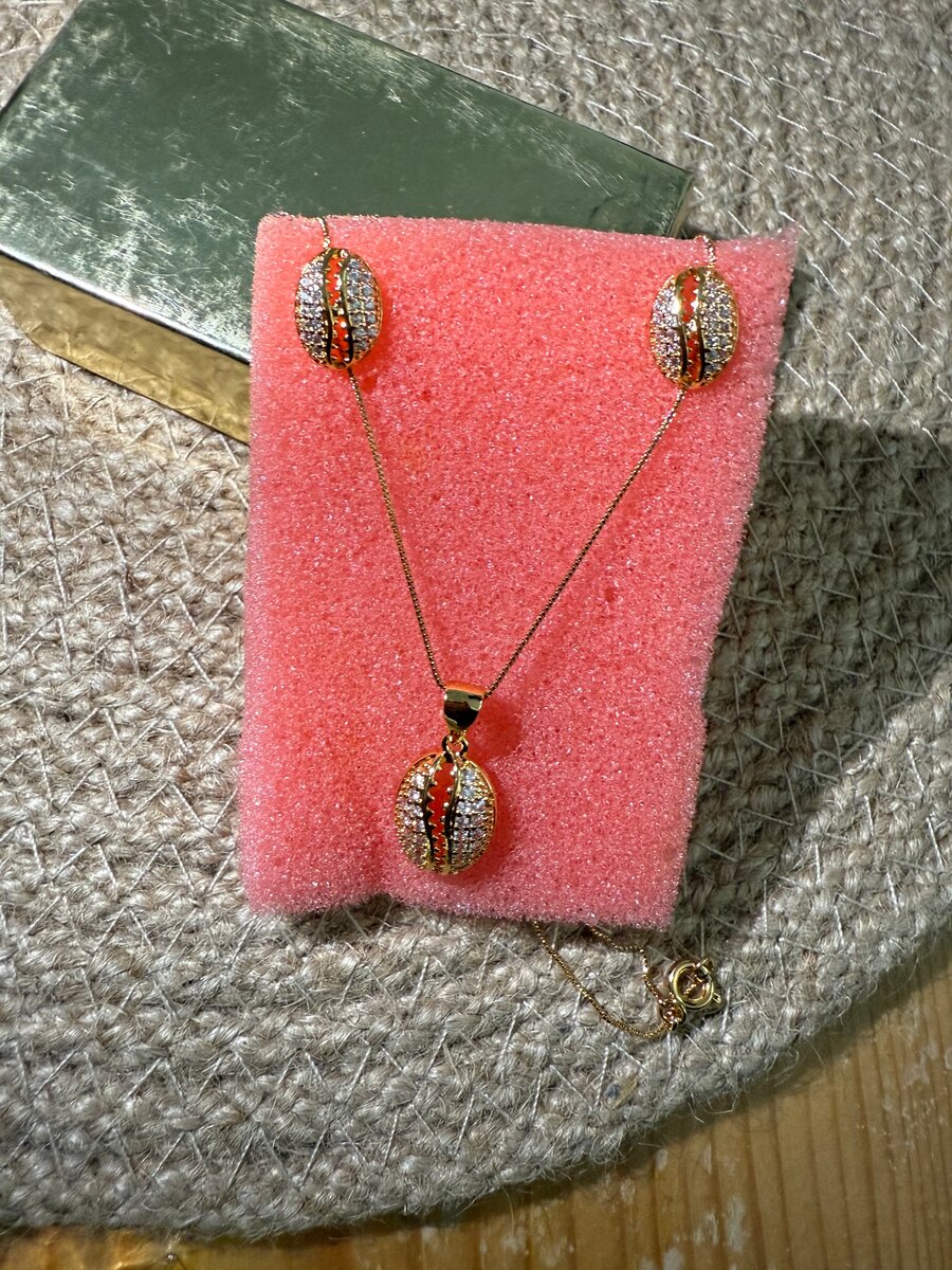 Parure Pendentif et Boucles