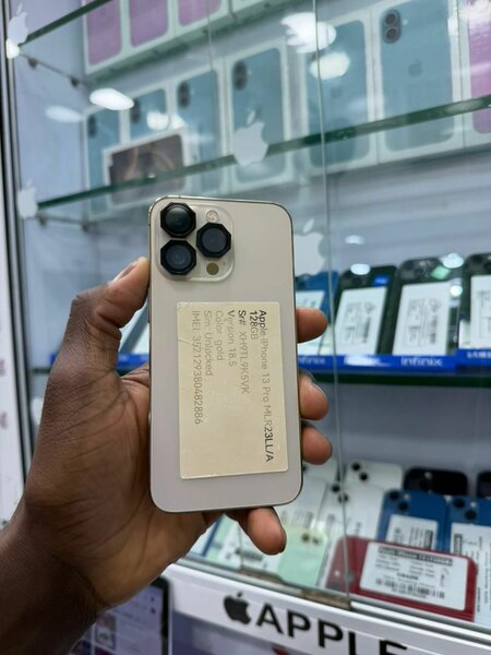 13 pro 128Go Casi retour