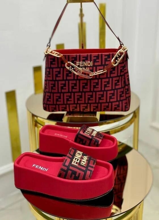 Bag with ladies wear