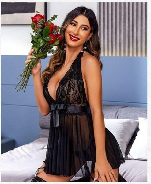 Nuisette en dentelle noire sexy