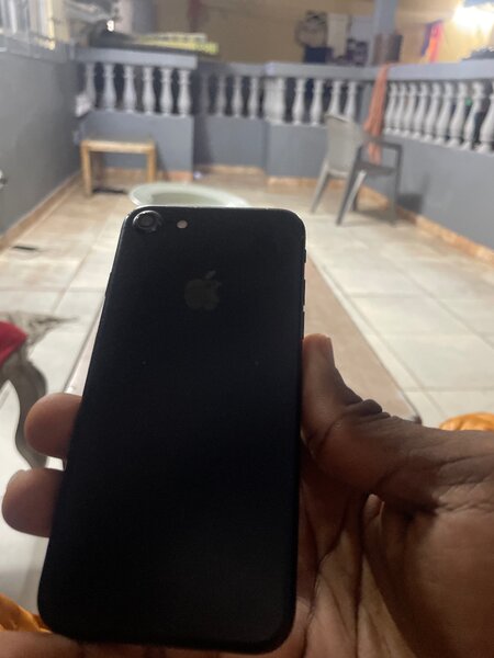 iPhone 7 32Go Noir Smartphone