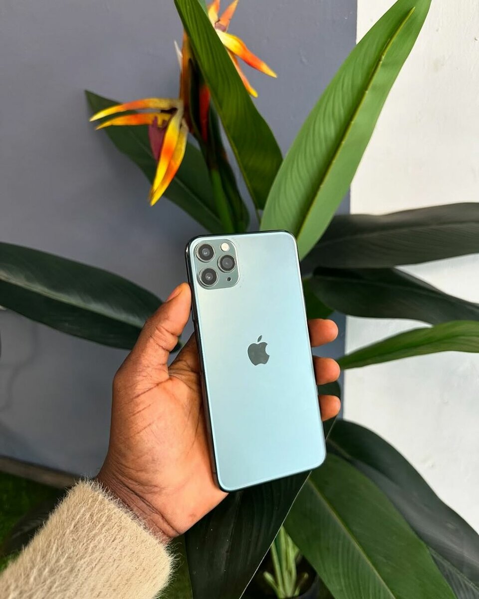 11Pro max  64GB Midnight green Factory Unlocked