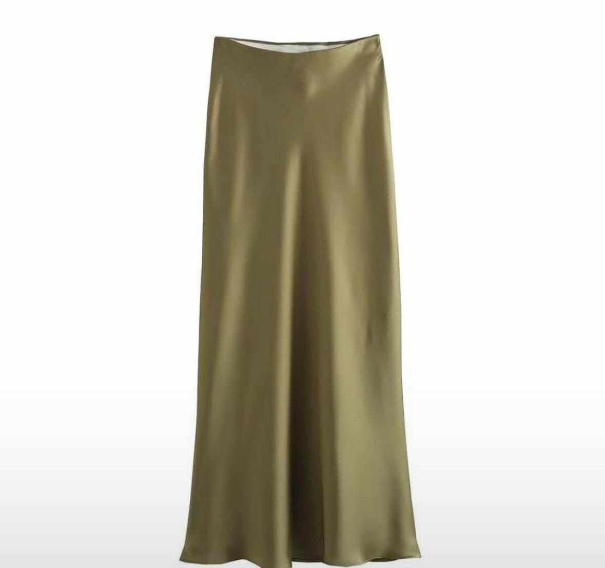 Jupe longue satin élégante