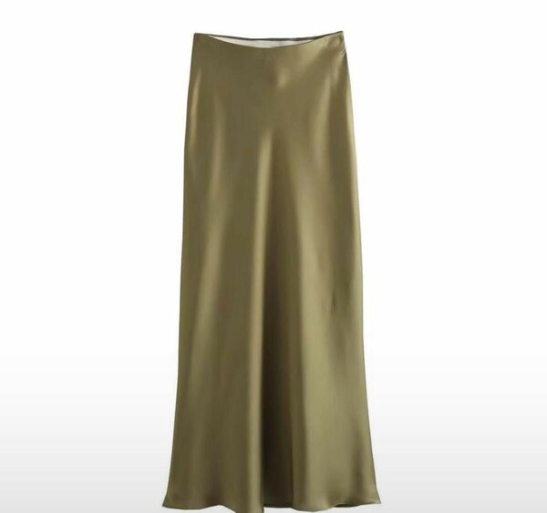 Jupe longue satin élégante