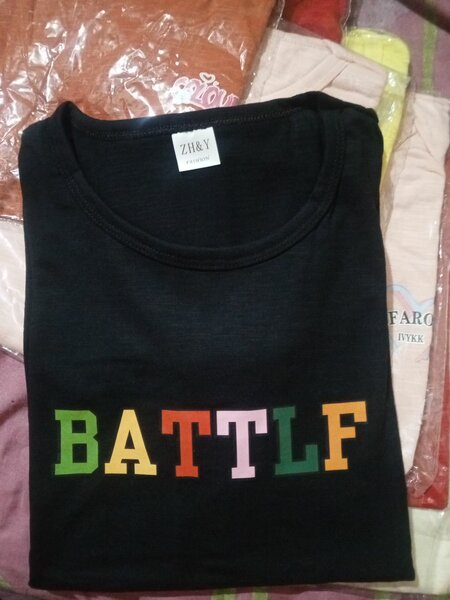 T-shirt noir "BATTLF"