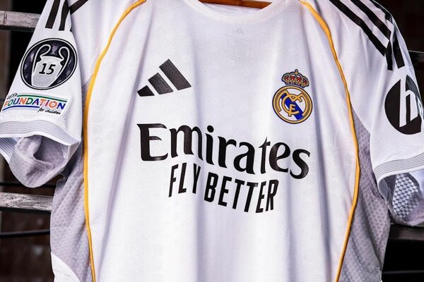 Maillot de Football Blanc Real Madrid