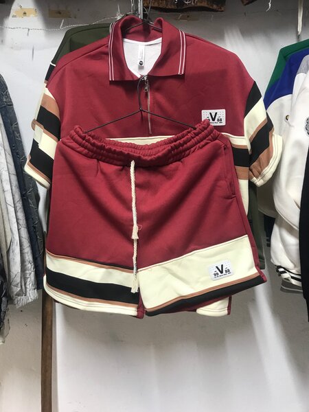 Ensemble de sport élégant