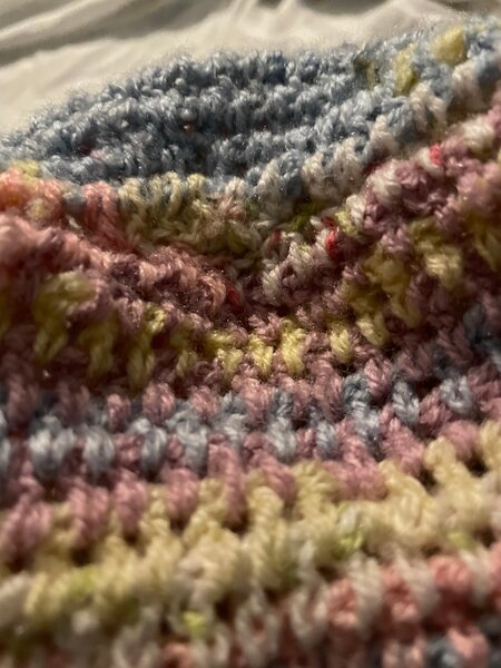 Bonnet tricoté multicolore
