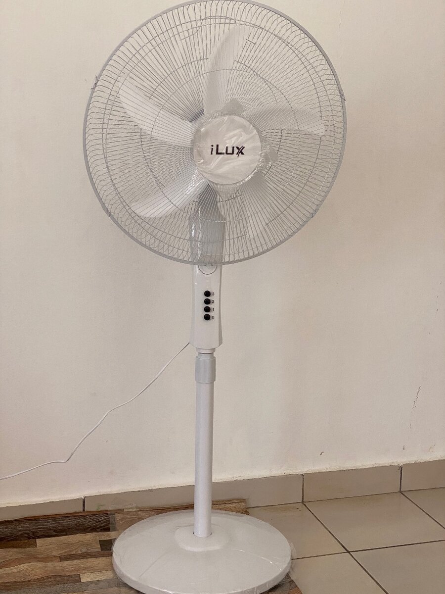 Ventilateur sur pied iLux 20P