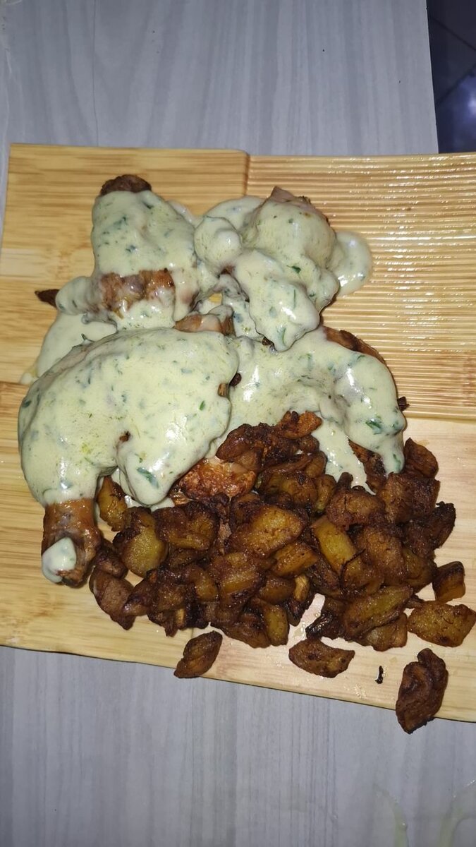 Poulet crémeux avec frites