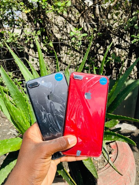 Pre-owned iPhone 7plus