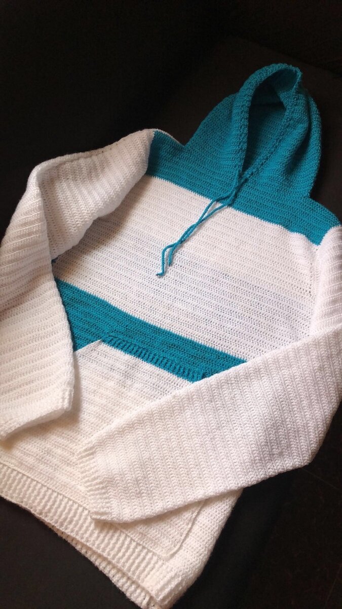 Simple crocheted summer outfits