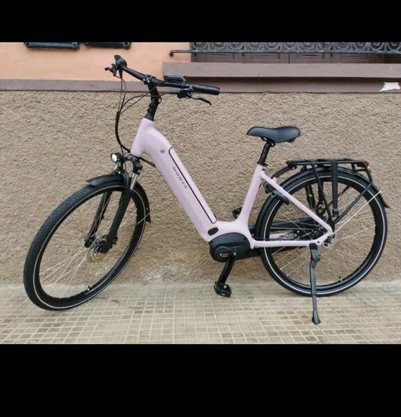 Vélo électrique urbain moderne