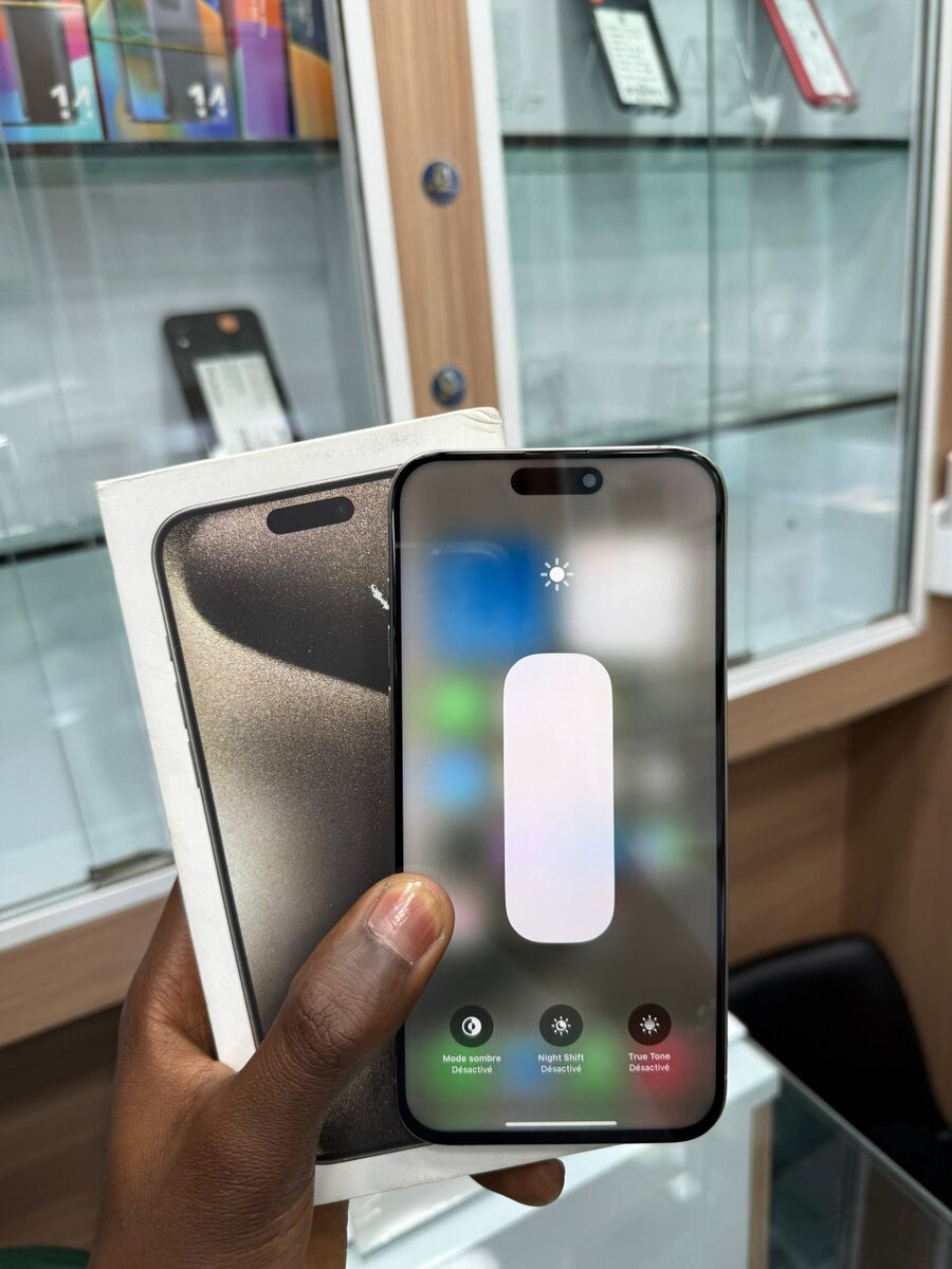 iPhone 15pro Max 256Go écran