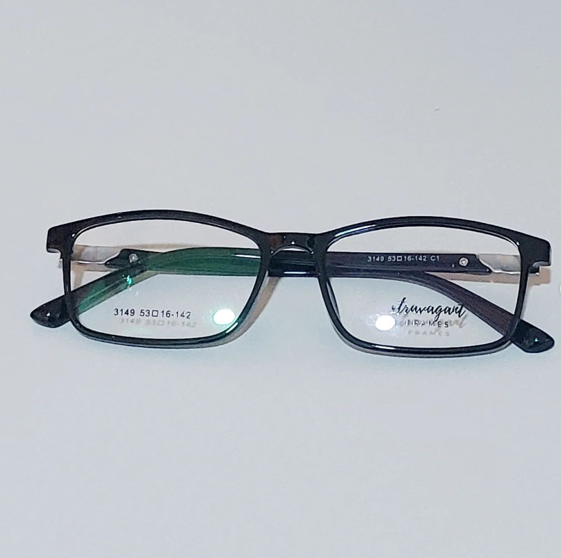 Optical frame black