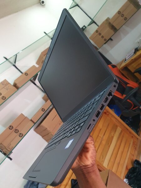 Ordinateur portable professionnel performant