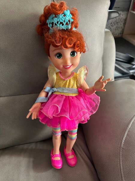 Fancy Nancy My Friend (Big Doll) in Signature Outfit