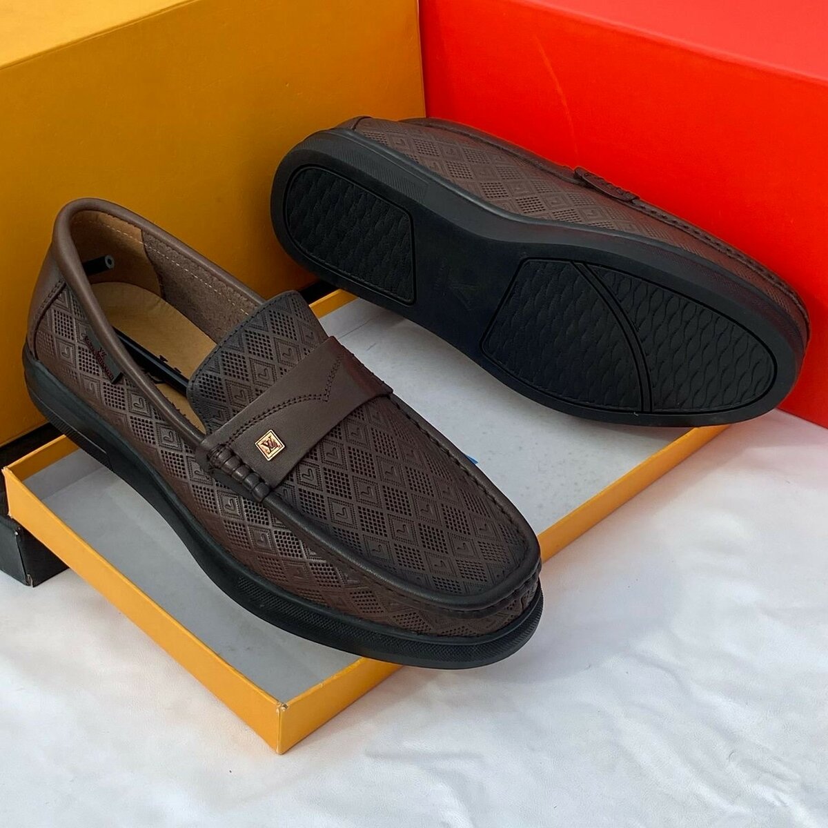 LOUIS VUITTON CLASSIC WEAR