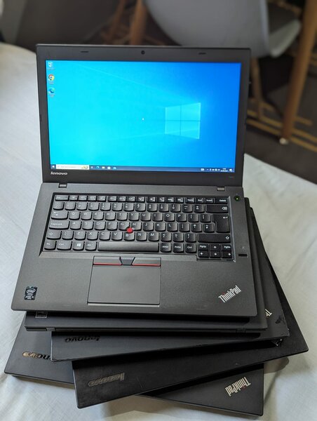 Lenovo T450.ore i5 5th generation. 256gb SSD. 8gb ram. 6hrs battery. 14.1 inches size. 