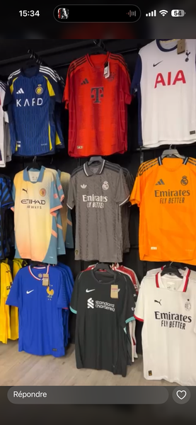 Maillots de football authentiques