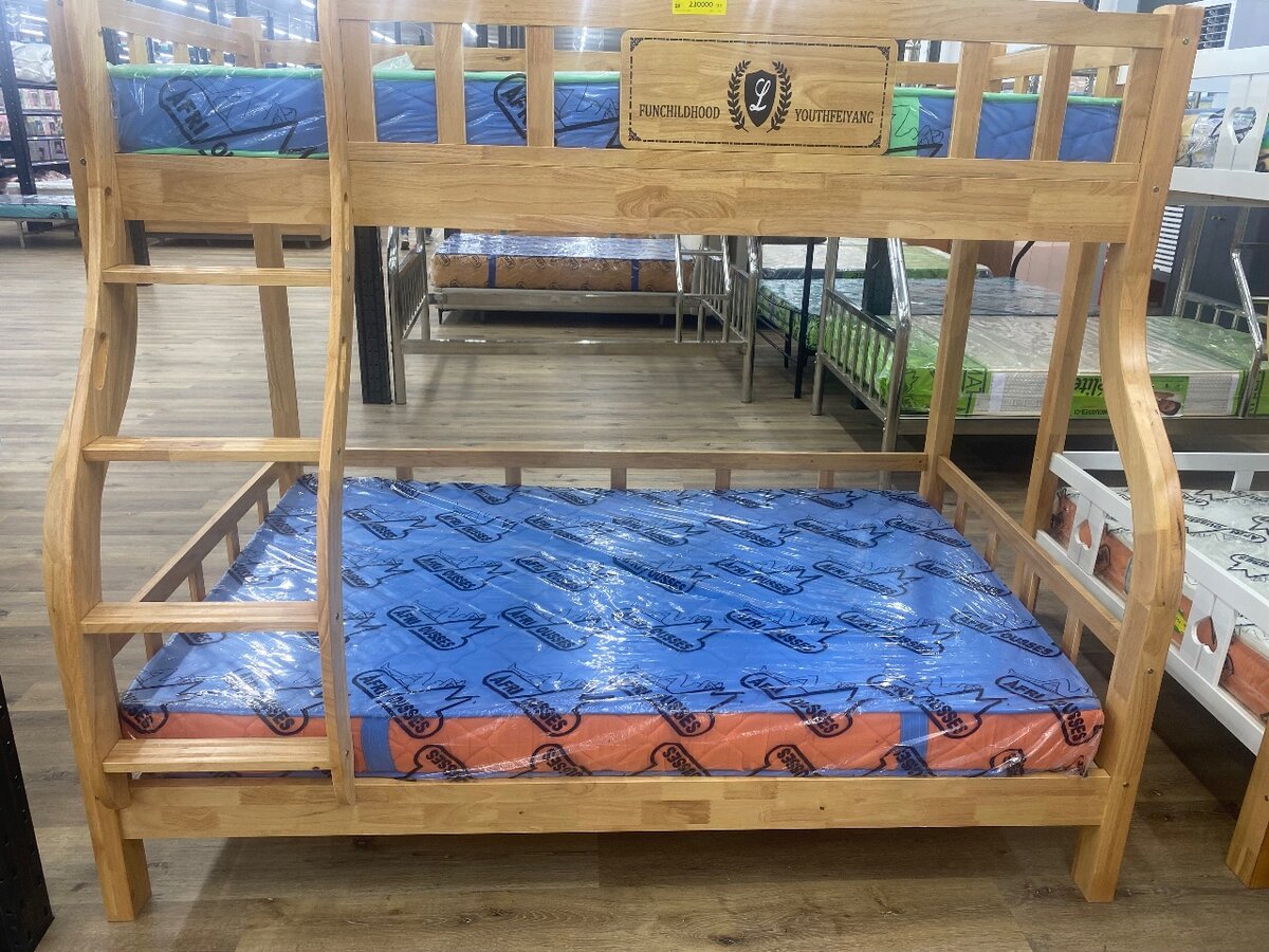 Lit superposé en bois robuste