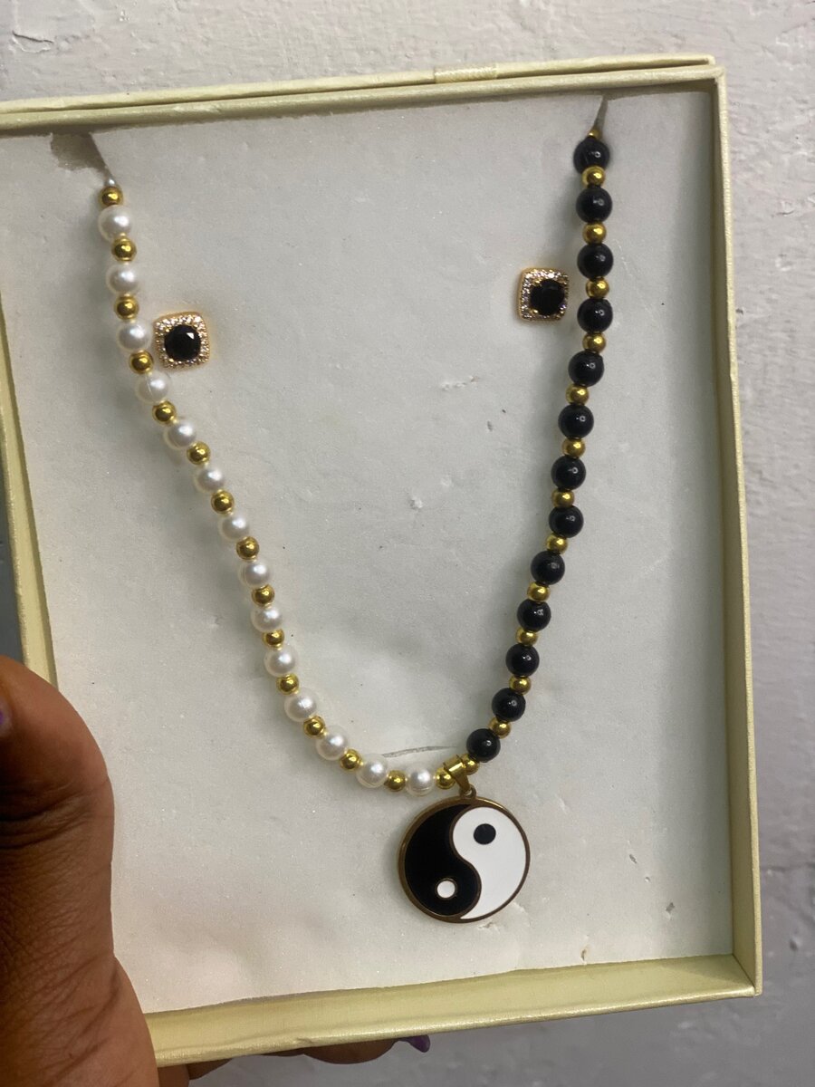 Xuping black and white luxury set