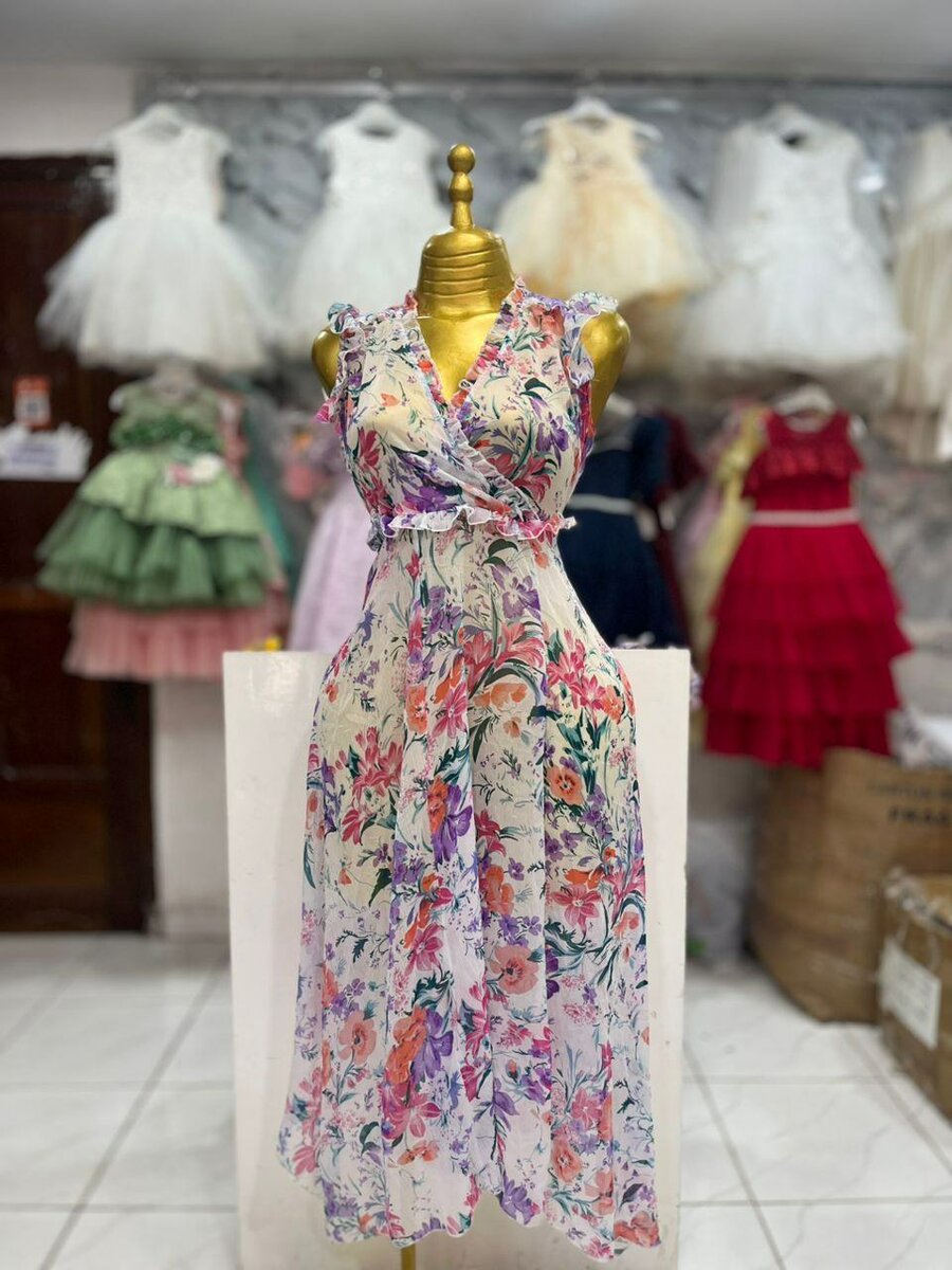 Robe florale élégante femme