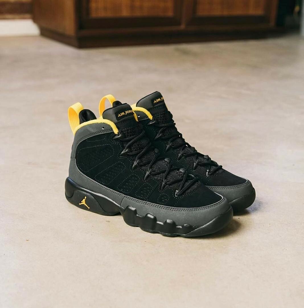 AIR JORDAN 9