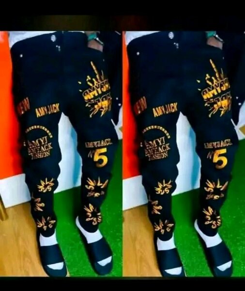 Jeans déchirés tendance homme