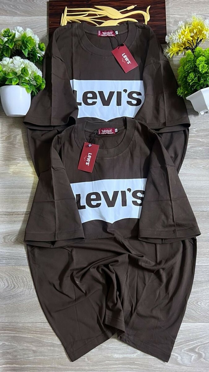 T-shirts assortis pour couples