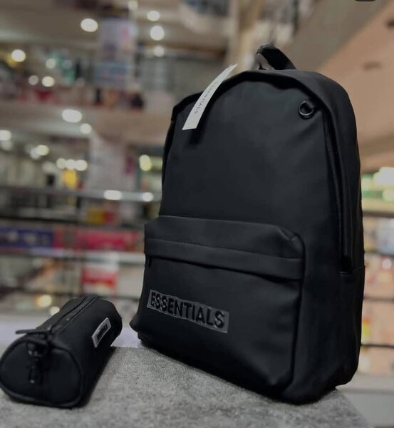 Sac à dos noir élégant